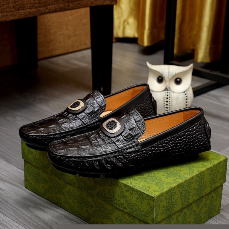 G*u*i leather shoes